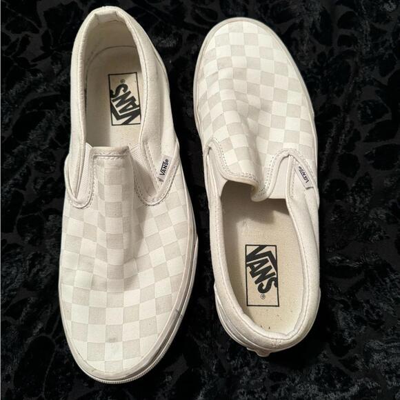 Vans Shoes - White checkered vans in great condition